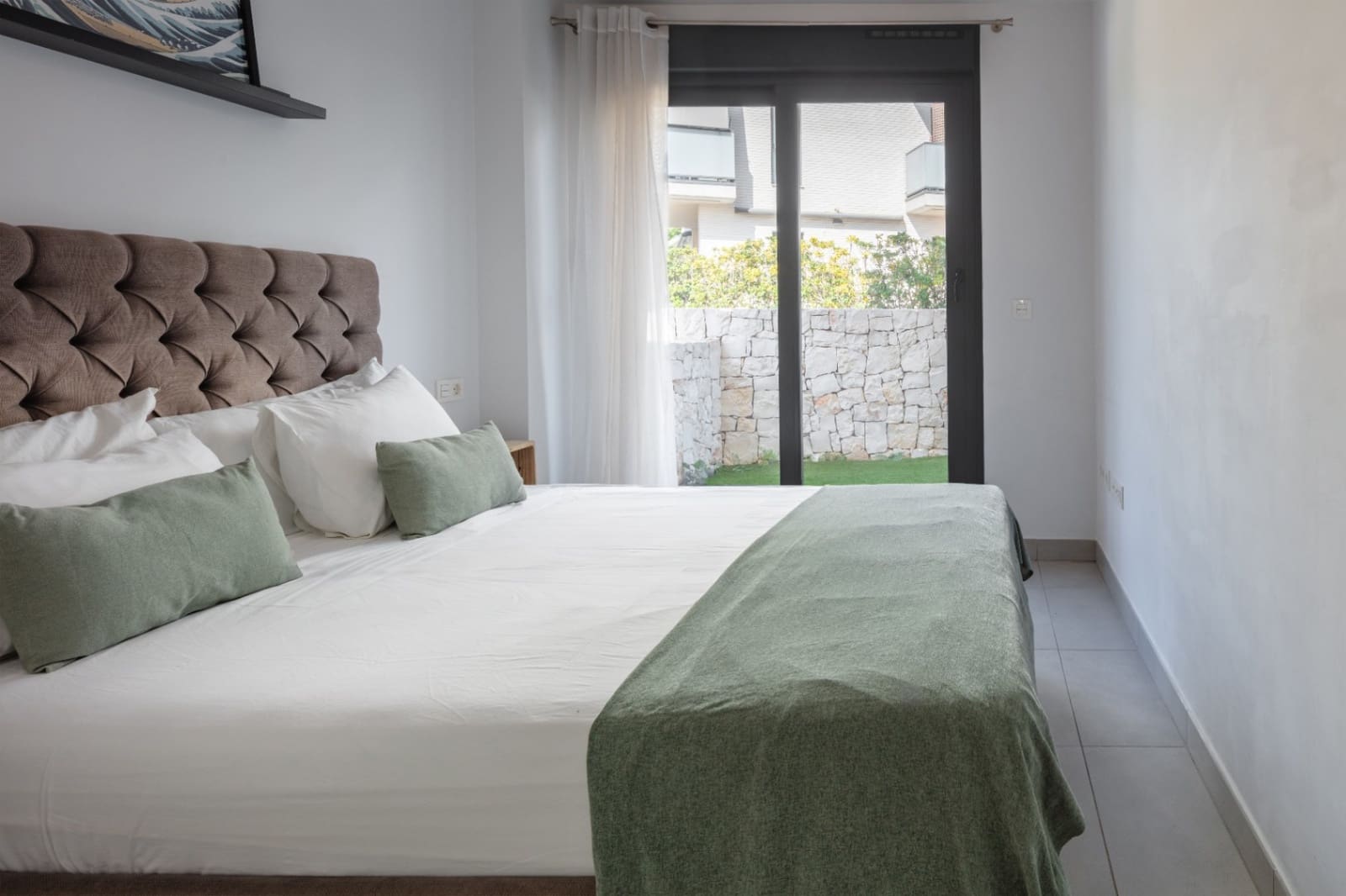 3 bedroom Apartment for sale in Arenal with pool garage - € 640,000 (Ref: 9714122)