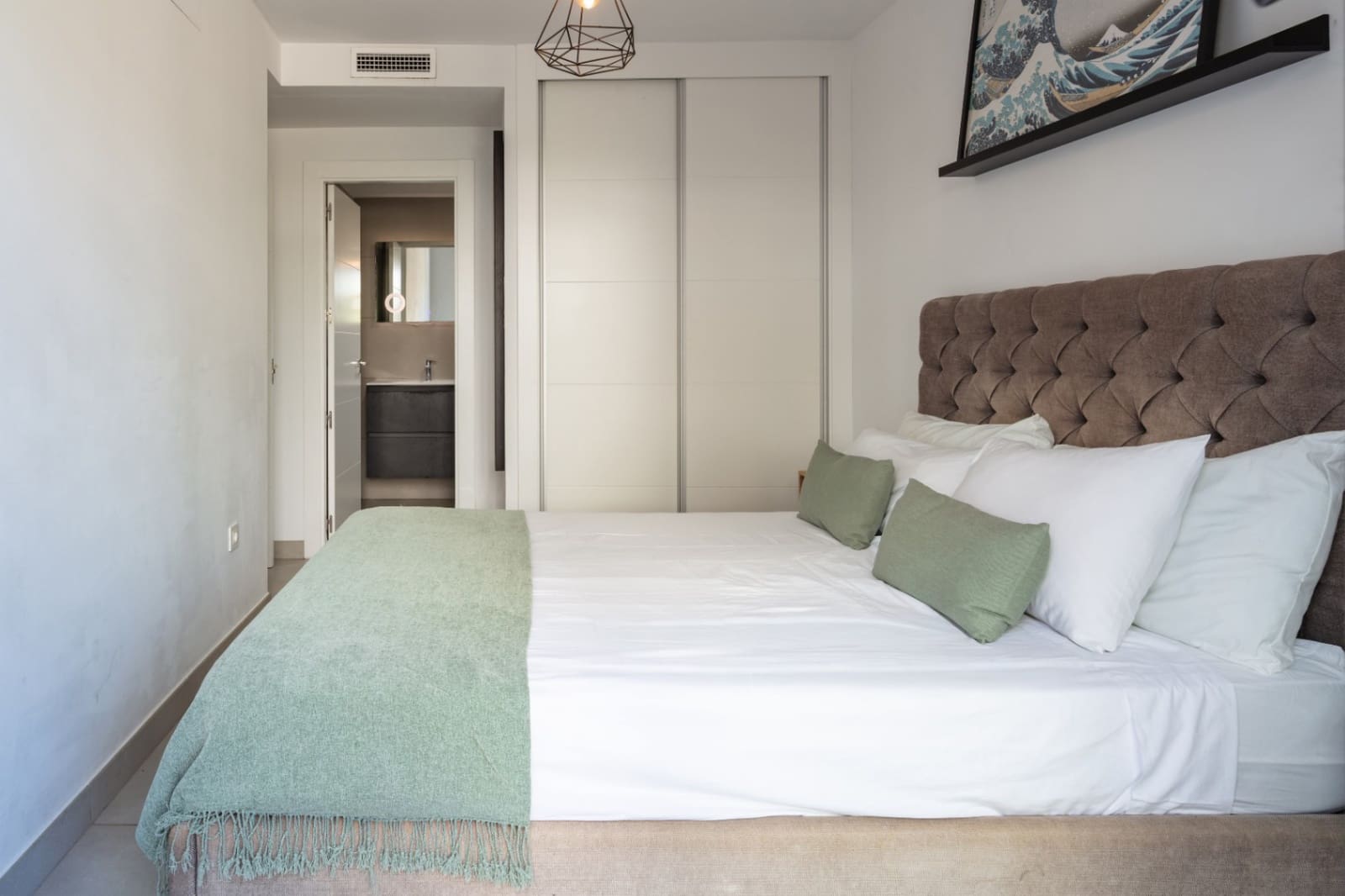 3 bedroom Apartment for sale in Arenal with pool garage - € 640,000 (Ref: 9714122)