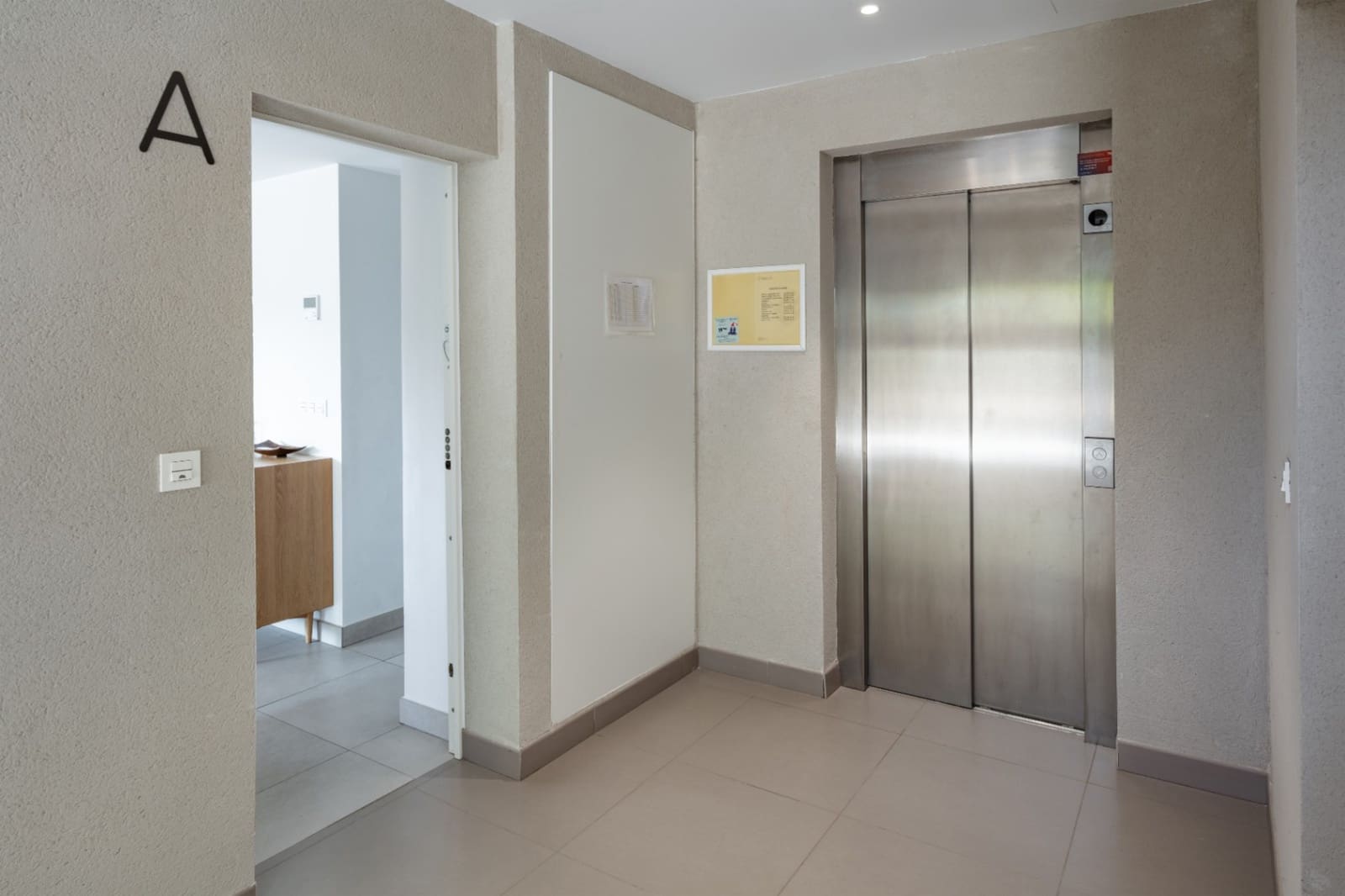 3 bedroom Apartment for sale in Arenal with pool garage - € 640,000 (Ref: 9714122)