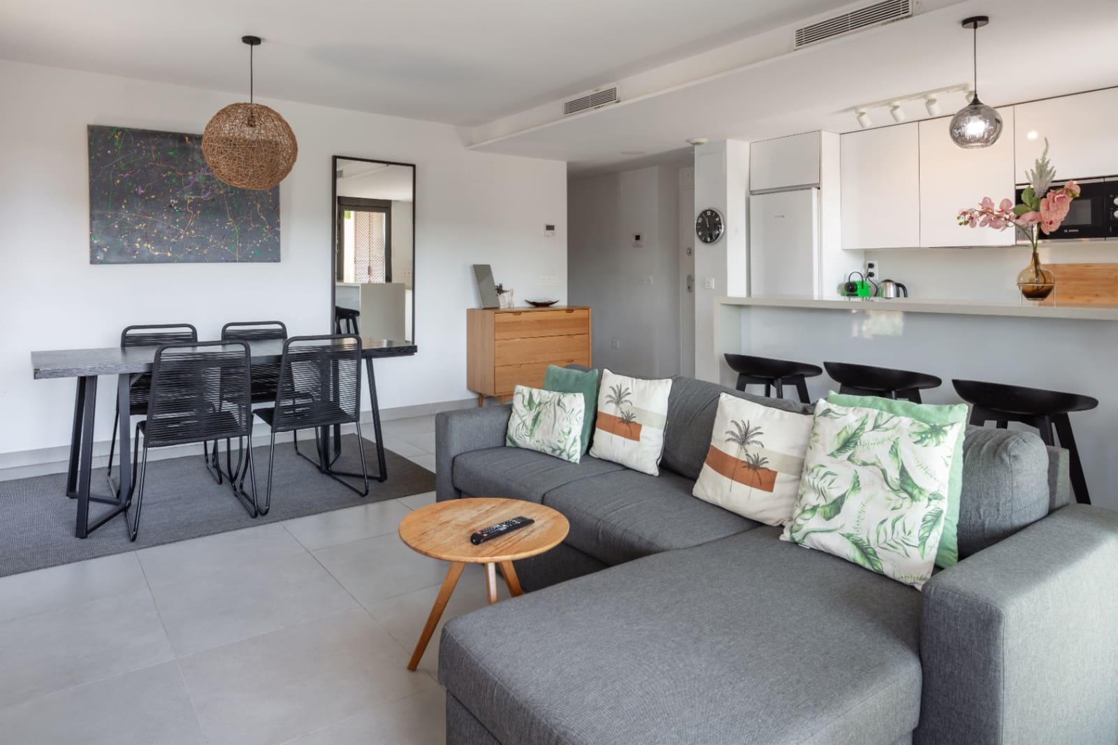 3 bedroom Apartment for sale in Arenal with pool garage - € 640,000 (Ref: 9714122)