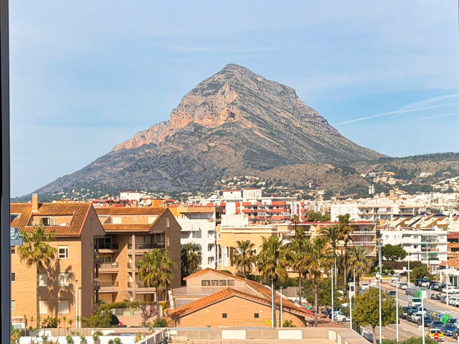 2 bedroom Apartment for sale in Arenal with pool - € 398,000 (Ref: 9740226)