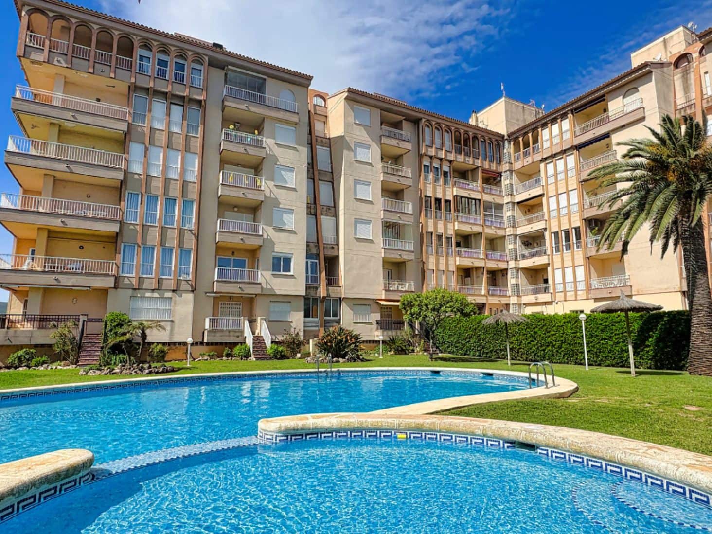 2 bedroom Apartment for sale in Arenal with pool - € 398,000 (Ref: 9740226)