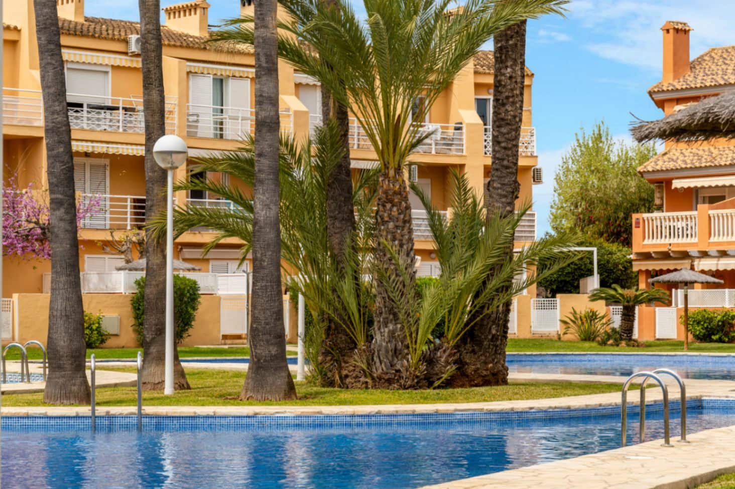 2 bedroom Apartment for sale in Arenal with pool garage - € 380,000 (Ref: 9752597)