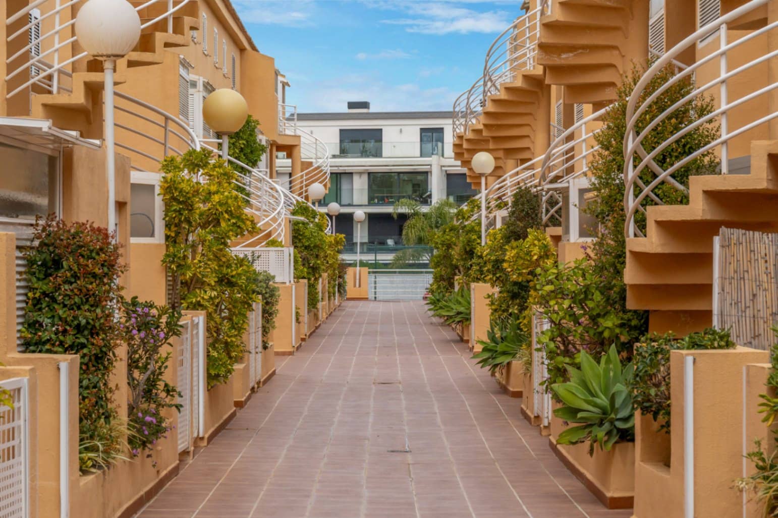 2 bedroom Apartment for sale in Arenal with pool garage - € 380,000 (Ref: 9752597)