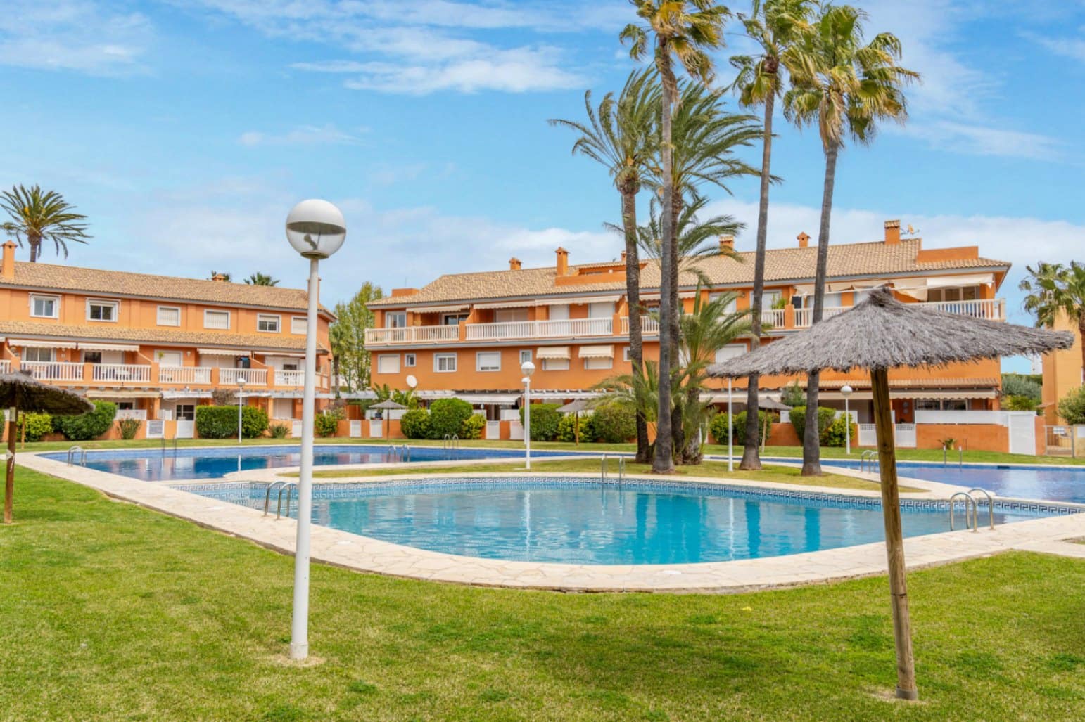 2 bedroom Apartment for sale in Arenal with pool garage - € 380,000 (Ref: 9752597)