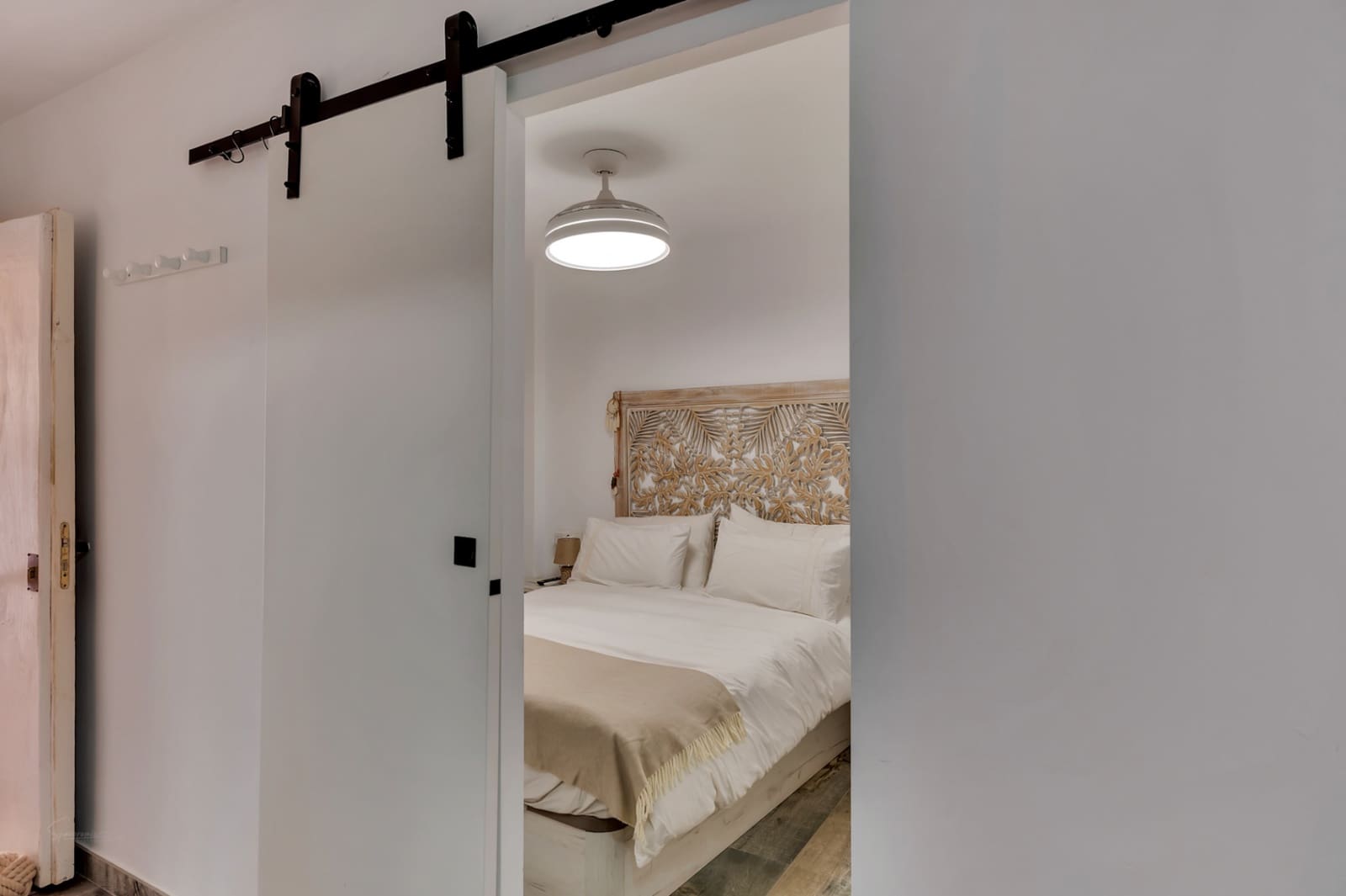 2 bedroom Apartment for sale in Arenal with pool garage - € 380,000 (Ref: 9752597)