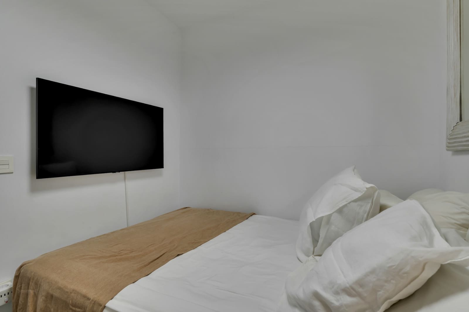 2 bedroom Apartment for sale in Arenal with pool garage - € 380,000 (Ref: 9752597)