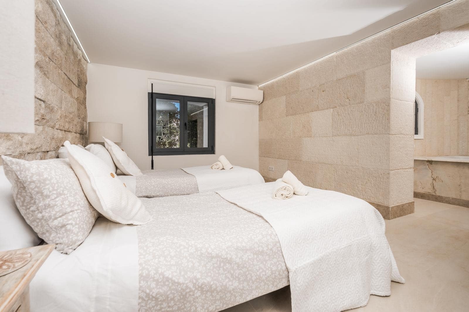 5 sypialnia Willa na sprzedaż w Javea / Xabia z garażem - 1 395 000 € (Ref: 9757819)