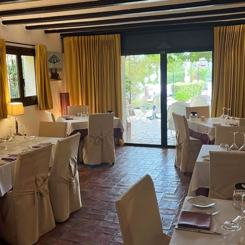 1 soverom Kommersiell til salgs i Montgó - Ermita, Javea / Xàbia med garasje - € 950 000 (Ref: 9777138)