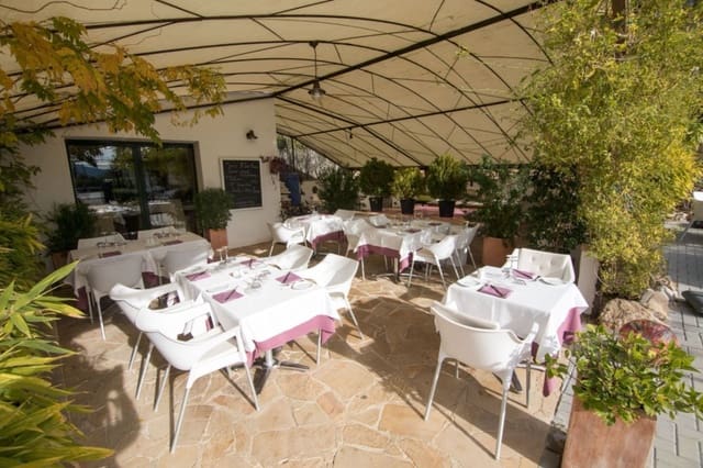 1 soverom Kommersiell til salgs i Montgó - Ermita, Javea / Xàbia med garasje - € 950 000 (Ref: 9777138)