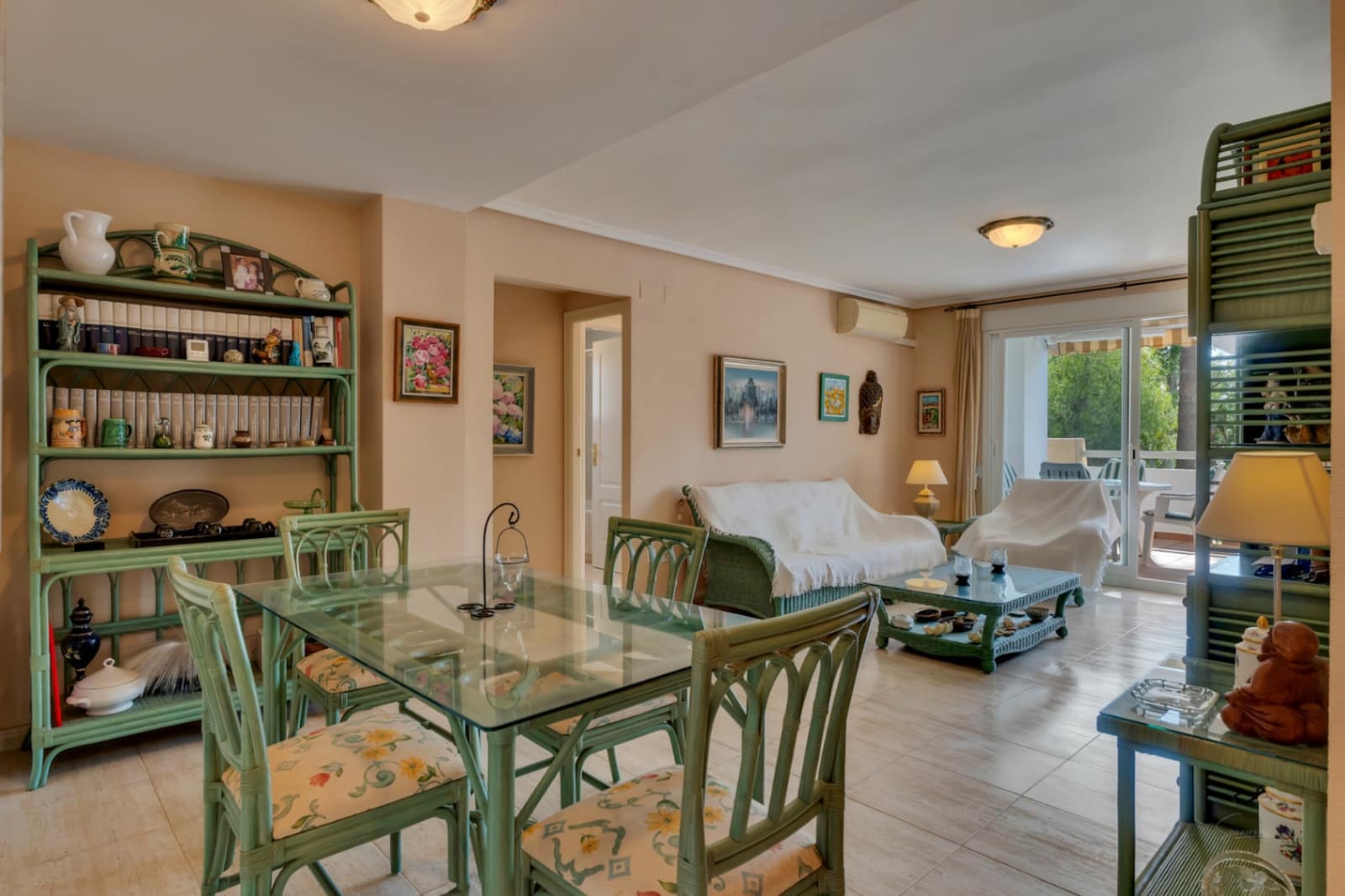 3 sypialnia Apartament na sprzedaż w Arenal z basenem garażem - 460 000 € (Ref: 9788016)