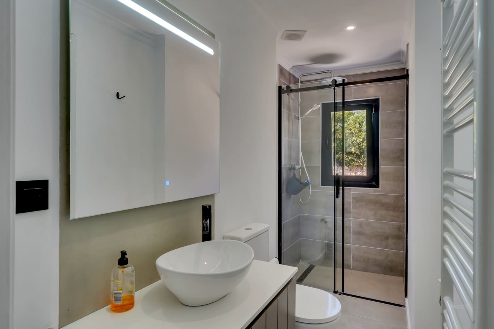 4 sypialnia Willa na sprzedaż w Javea / Xabia z basenem garażem - 1 430 000 € (Ref: 9788818)