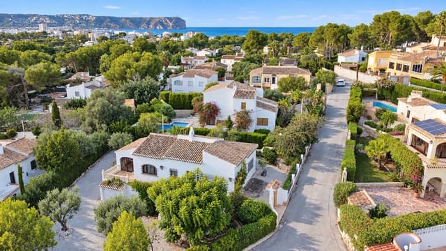 3 Zimmer Villa zu verkaufen in Cap Martí - El Tossalet - Pinomar, Javea / Xàbia mit Garage - 580.000 € (Ref: 9793514)