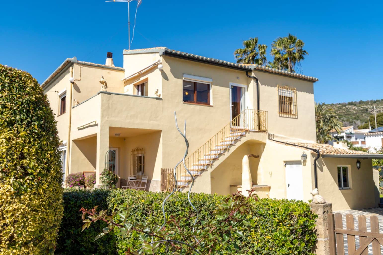 6 bedroom Villa for sale in Javea / Xabia with garage - € 880,000 (Ref: 9818853)