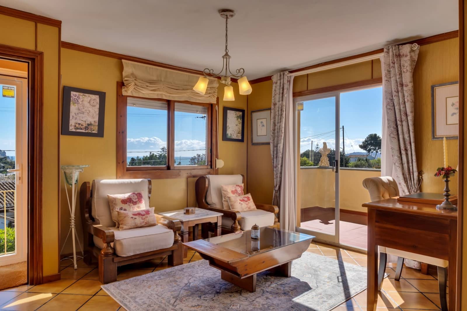 6 bedroom Villa for sale in Javea / Xabia with garage - € 880,000 (Ref: 9818853)