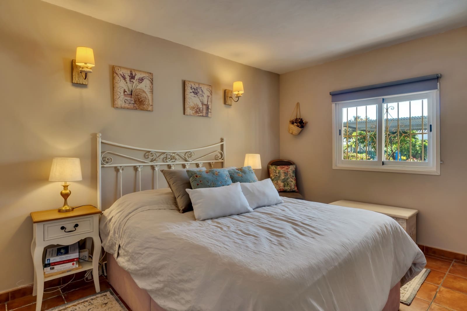 6 bedroom Villa for sale in Javea / Xabia with garage - € 880,000 (Ref: 9818853)