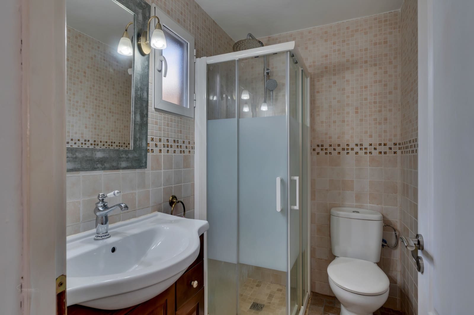 6 bedroom Villa for sale in Javea / Xabia with garage - € 880,000 (Ref: 9818853)