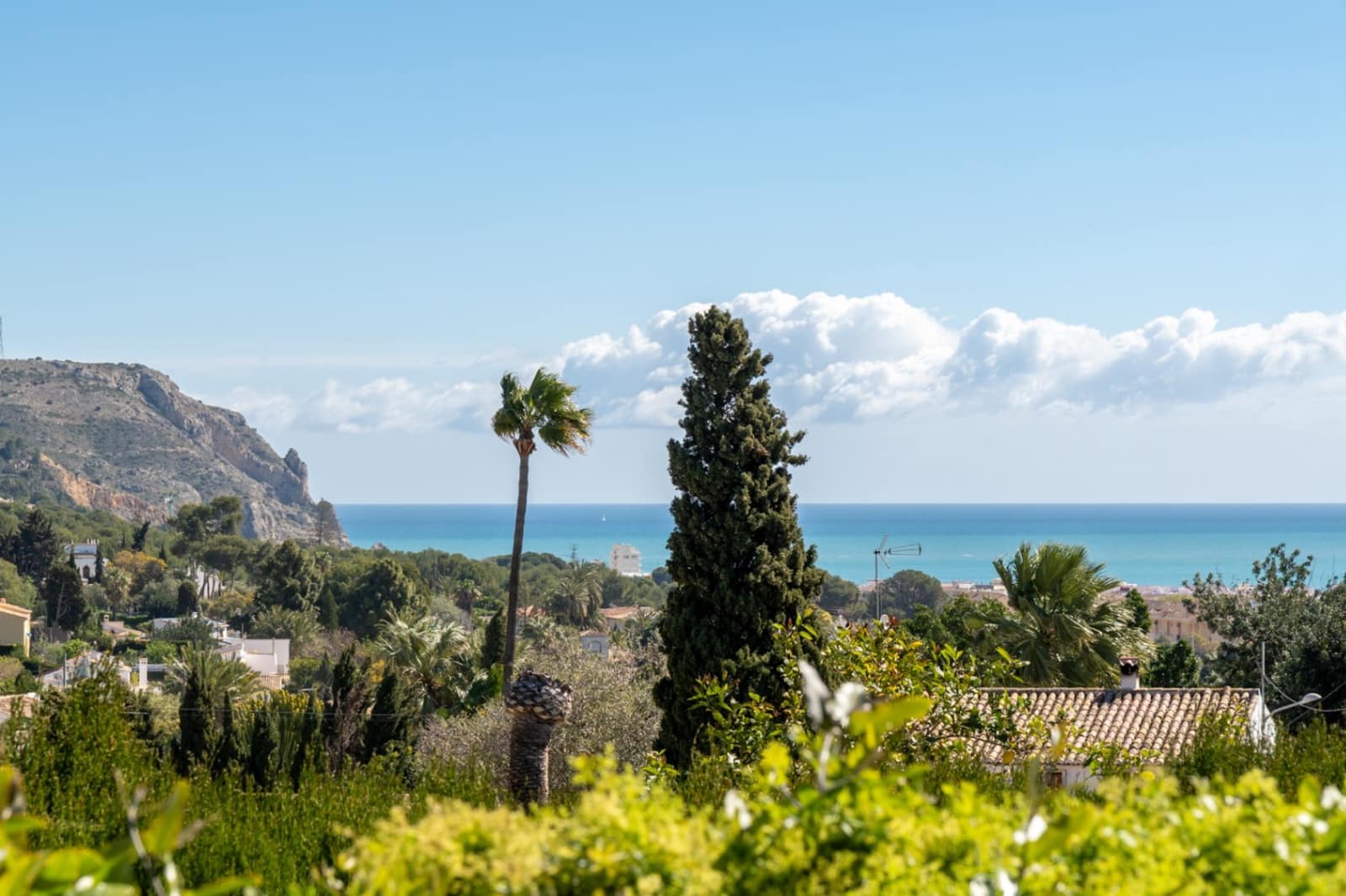 6 bedroom Villa for sale in Javea / Xabia with garage - € 880,000 (Ref: 9818853)