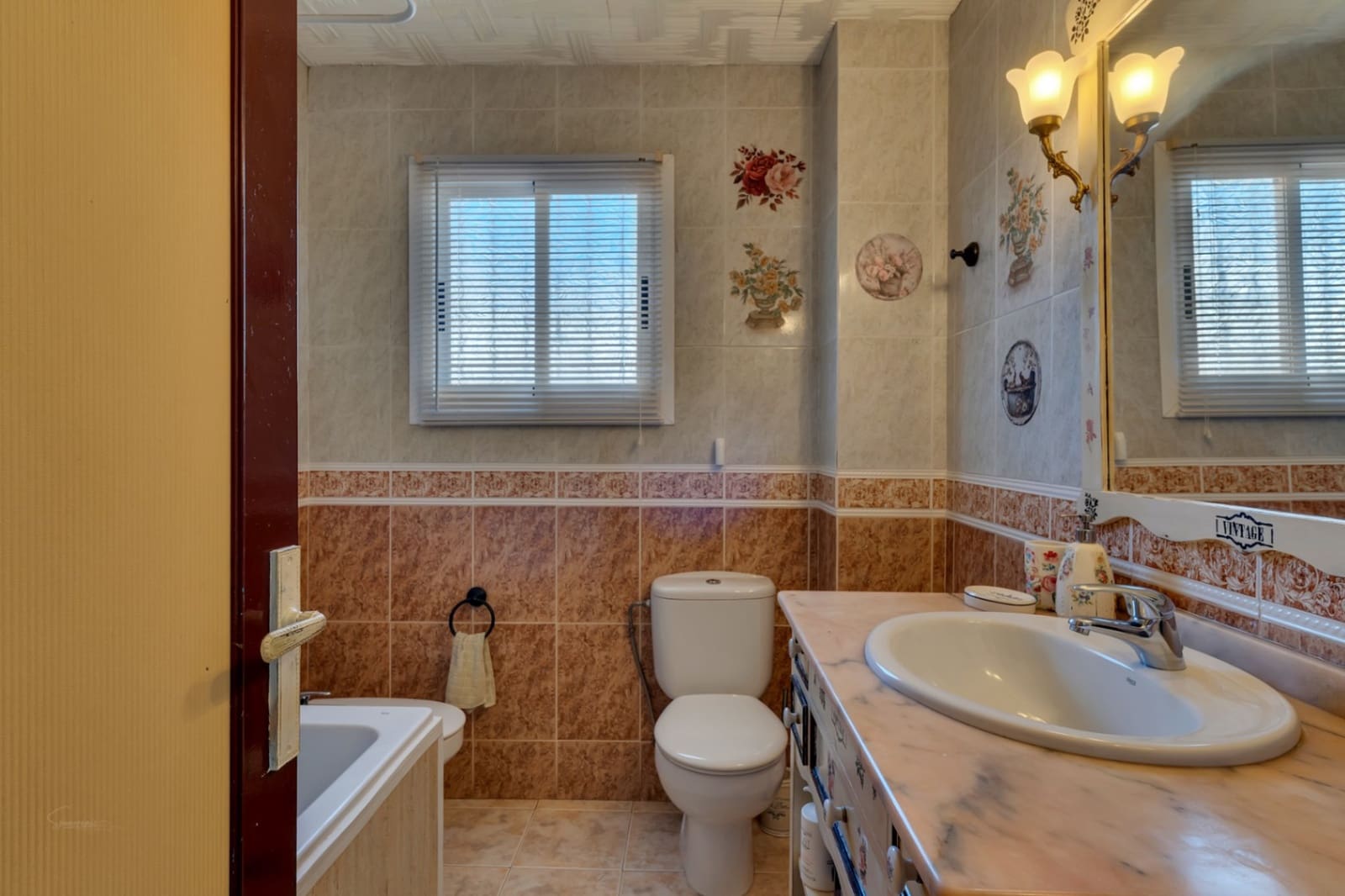 6 bedroom Villa for sale in Javea / Xabia with garage - € 880,000 (Ref: 9818853)