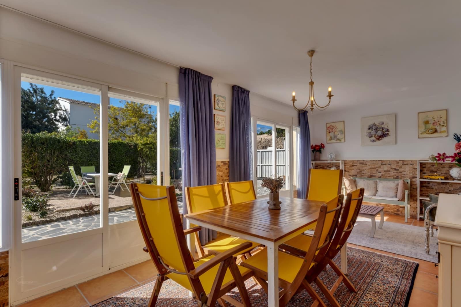 6 bedroom Villa for sale in Javea / Xabia with garage - € 880,000 (Ref: 9818853)
