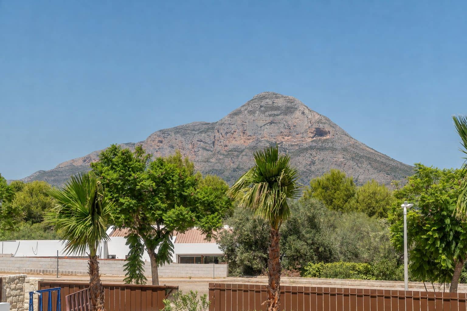 Chalet de 4 habitaciones en Javea / Xàbia en venta con piscina garaje - 1.690.000 € (Ref: 9861135)