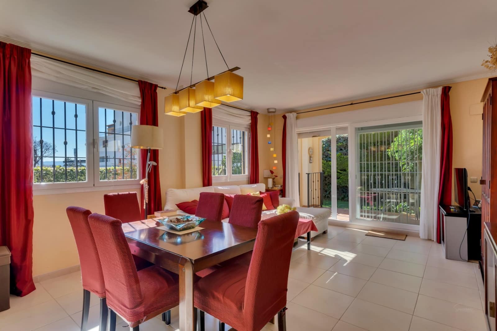 Apartamento de 5 habitaciones en Javea / Xàbia en venta con piscina garaje - 648.000 € (Ref: 9875435)