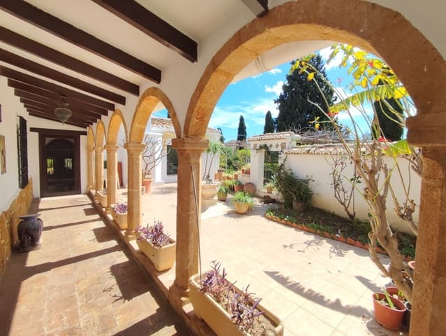 Chalet de 3 habitaciones en Montgó - Ermita, Javea / Xàbia en venta con piscina garaje - 895.000 € (Ref: 9893268)
