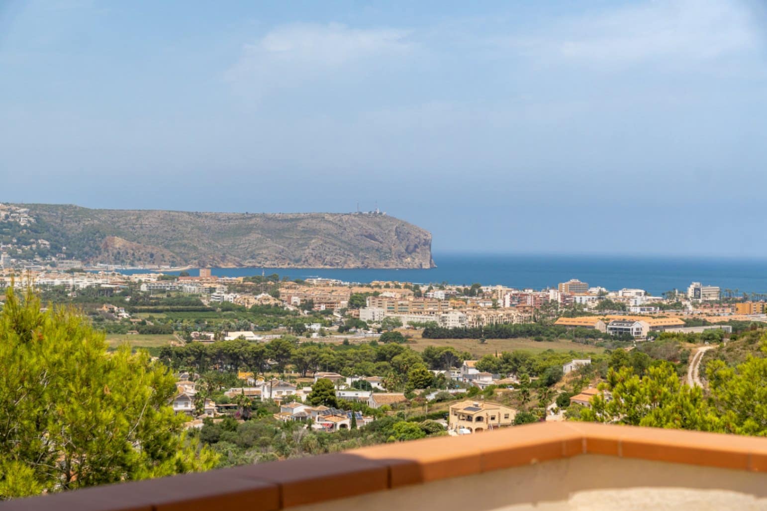 6 quarto Moradia para venda em Pinosol com piscina garagem - 1 650 000 € (Ref: 9976583)