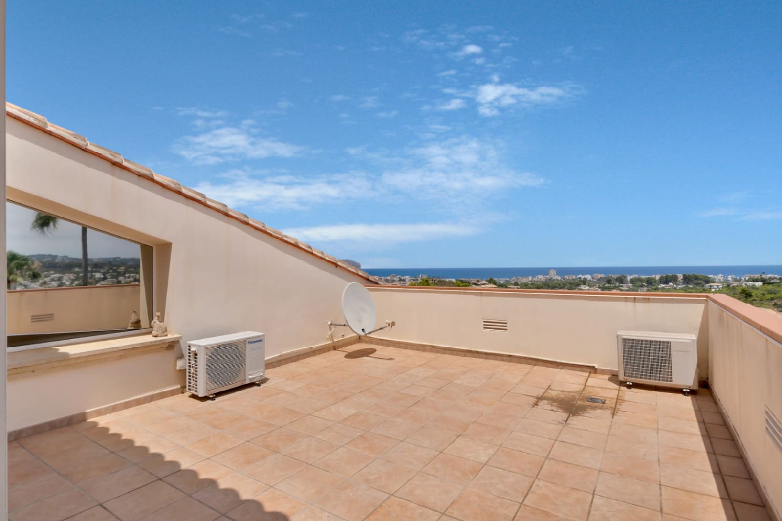 6 quarto Moradia para venda em Pinosol com piscina garagem - 1 650 000 € (Ref: 9976583)