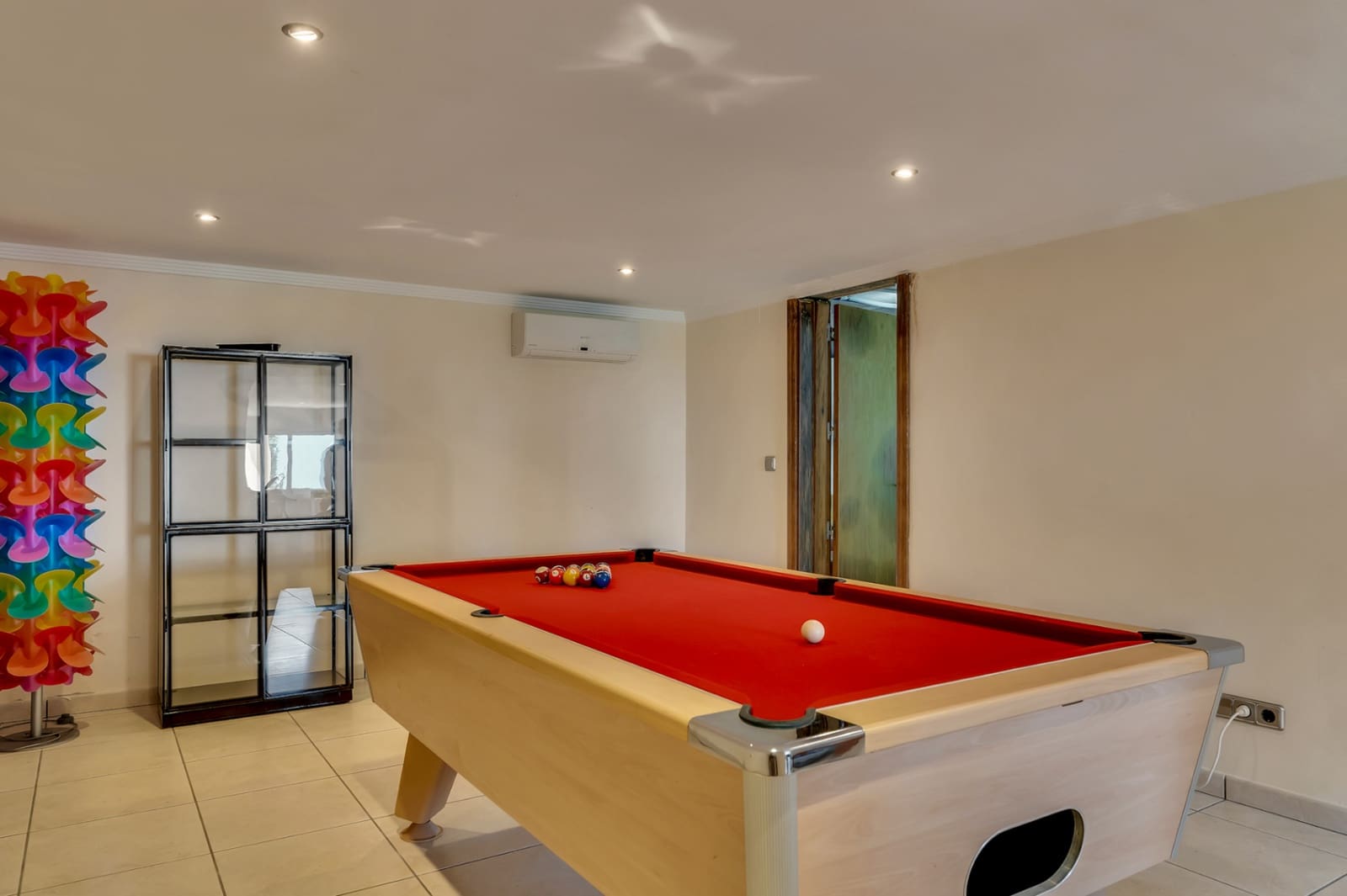 6 quarto Moradia para venda em Pinosol com piscina garagem - 1 650 000 € (Ref: 9976583)