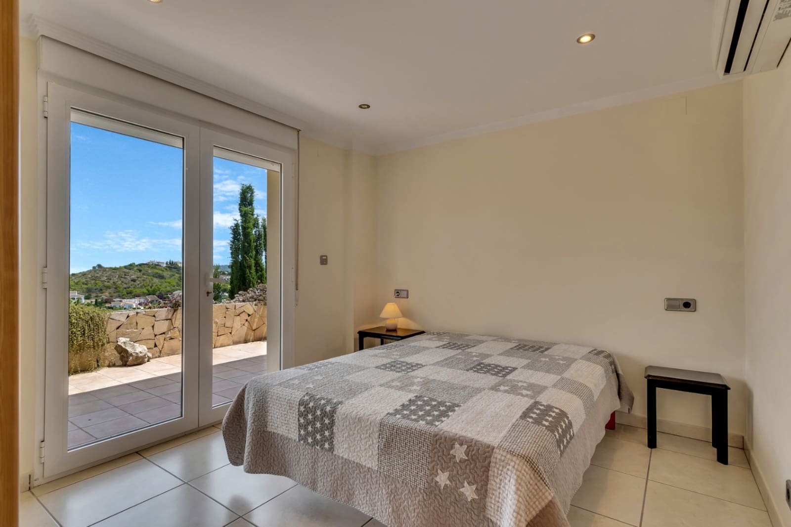 6 quarto Moradia para venda em Pinosol com piscina garagem - 1 650 000 € (Ref: 9976583)