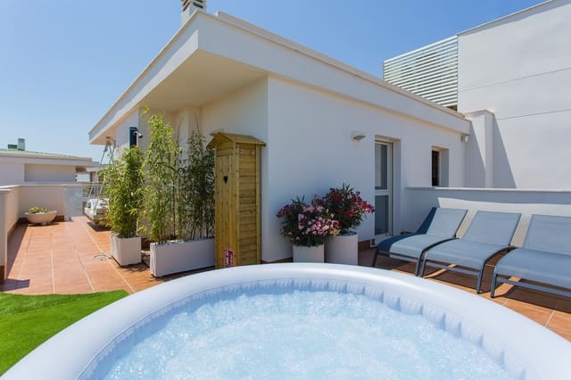Ático de 2 habitaciones en Dénia en venta - 395.000 € (Ref: 10014325)