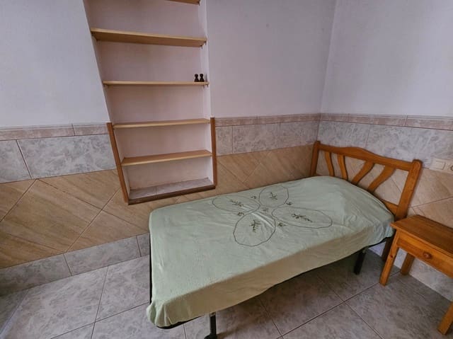 4 makuuhuone Omakotitalo myytävänä paikassa Orba - 180 000 € (Ref: 10014326)