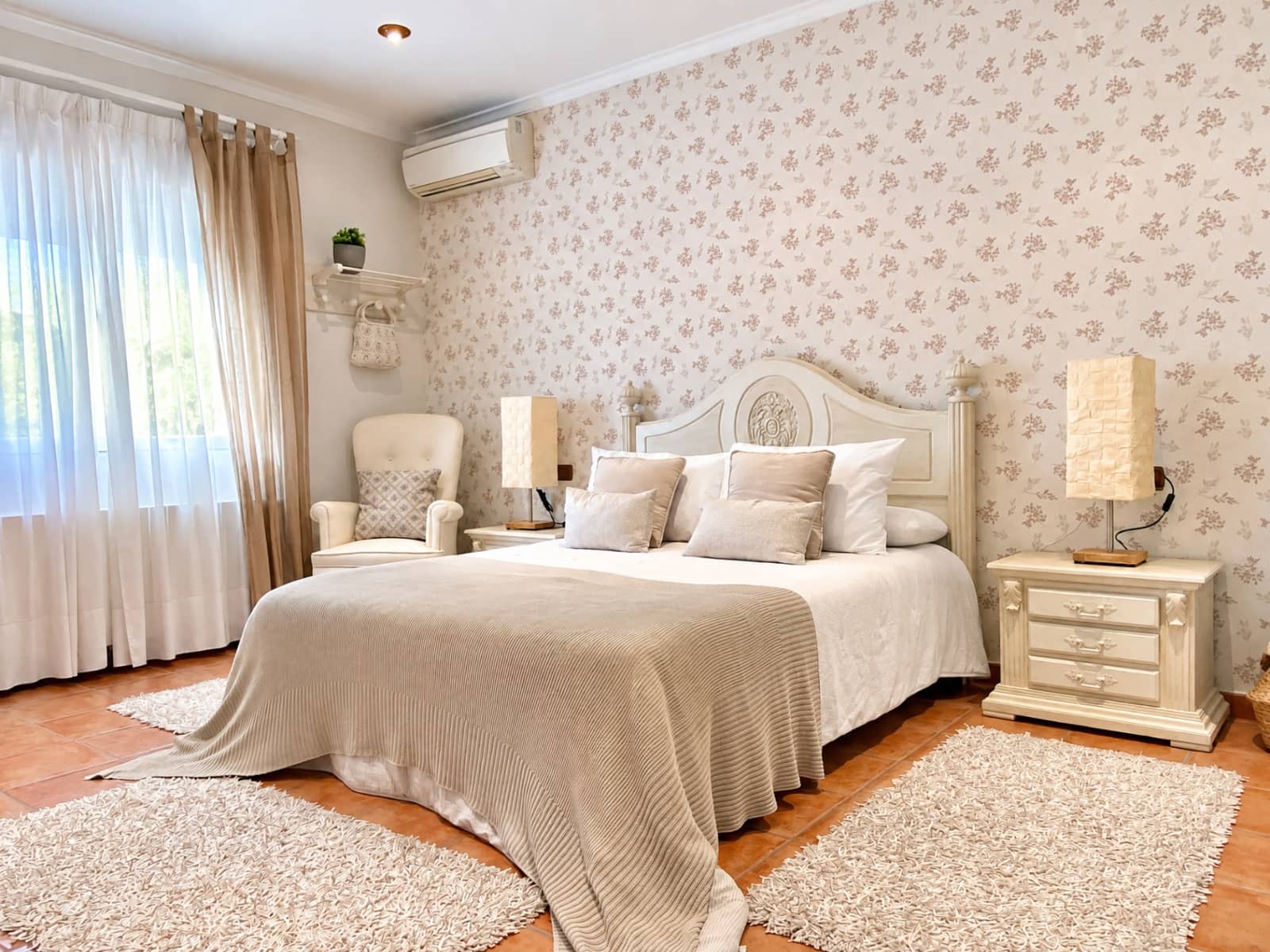 6 quarto Moradia para venda em Orba com piscina garagem - 890 000 € (Ref: 10014327)
