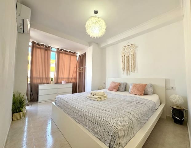 4 bedroom Apartment for sale in Dénia - € 259,000 (Ref: 10014328)