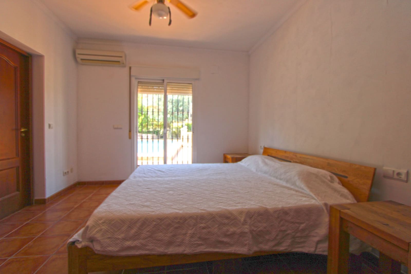 5 camera da letto Villa in vendita in Orba con piscina garage - 645.000 € (Rif: 10014329)