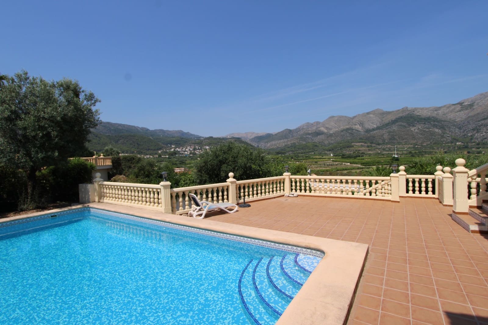 5 camera da letto Villa in vendita in Orba con piscina garage - 645.000 € (Rif: 10014329)