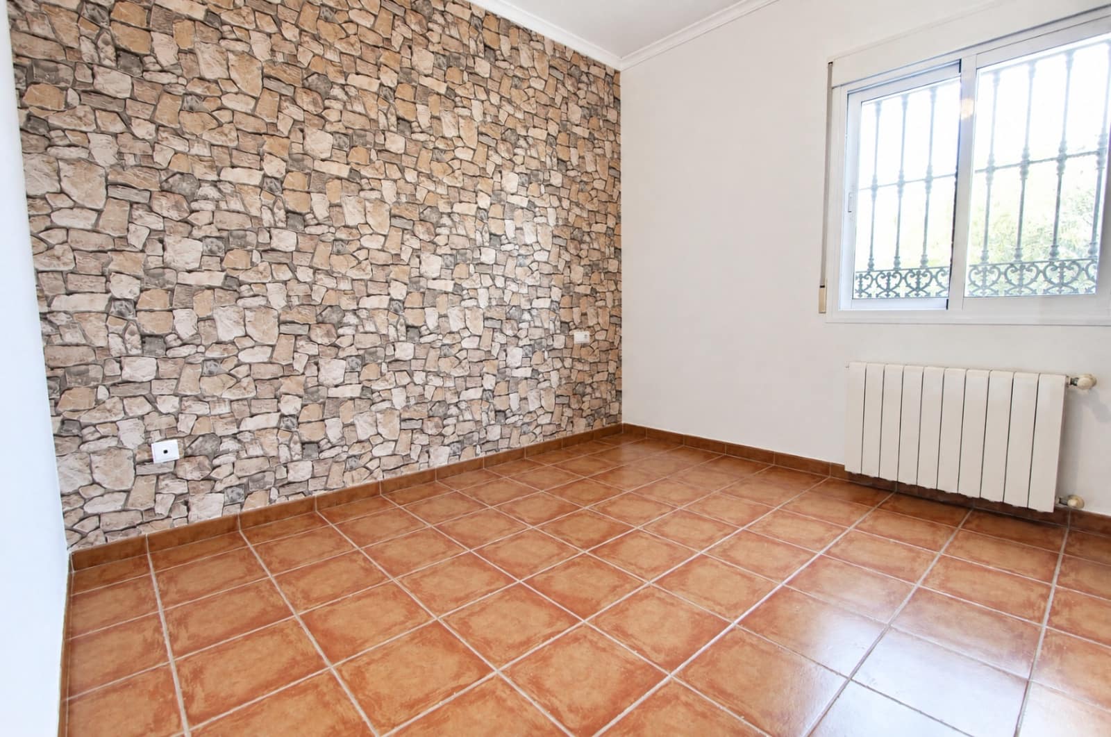5 quarto Moradia para venda em Orba com piscina garagem - 645 000 € (Ref: 10014329)