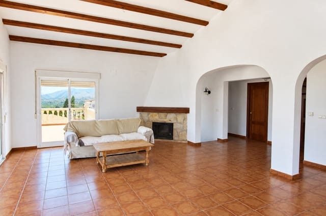5 quarto Moradia para venda em Orba com piscina garagem - 645 000 € (Ref: 10014329)
