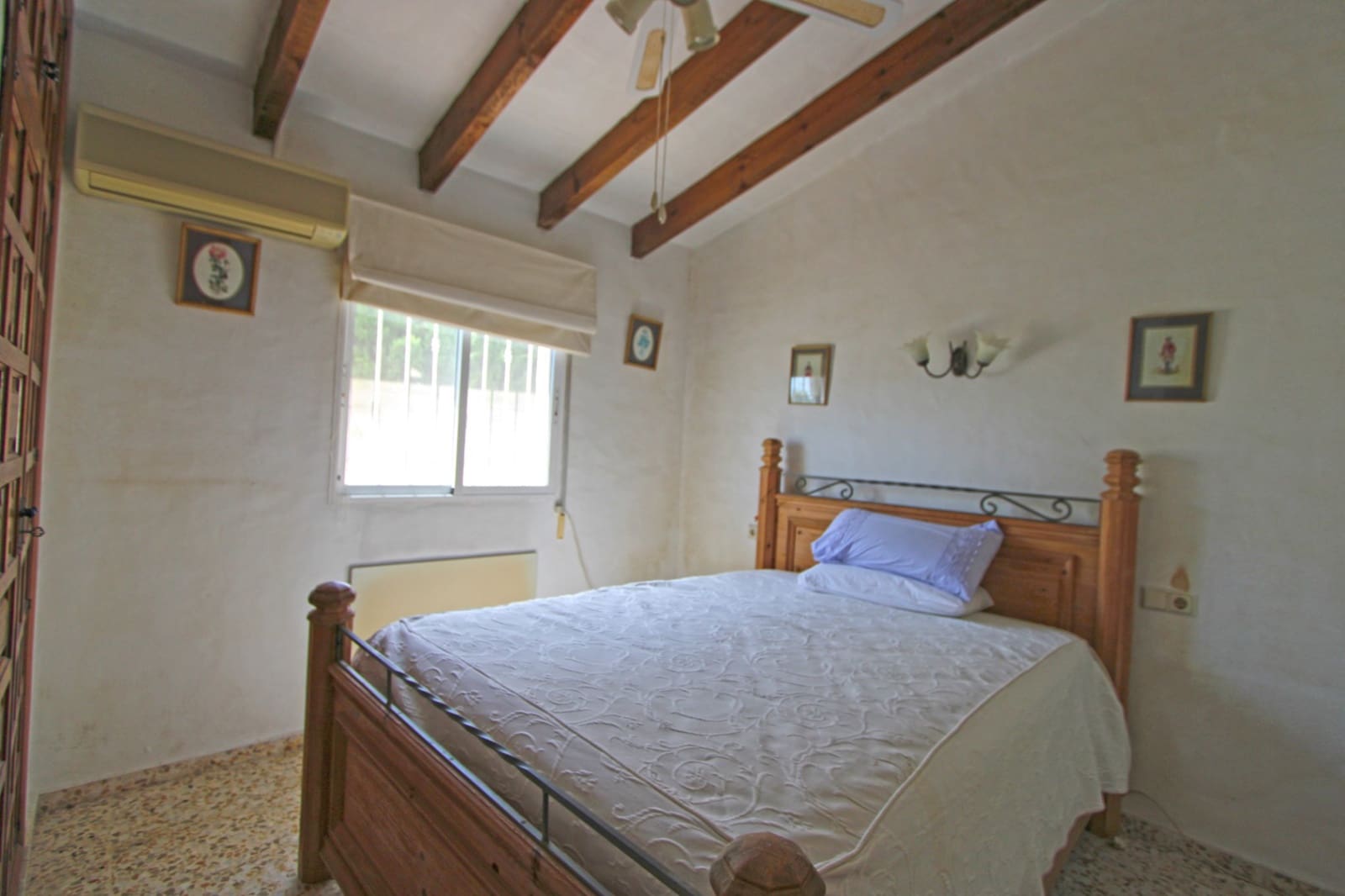 Chalet de 3 habitaciones en Orba en venta con garaje - 259.000 € (Ref: 10014330)