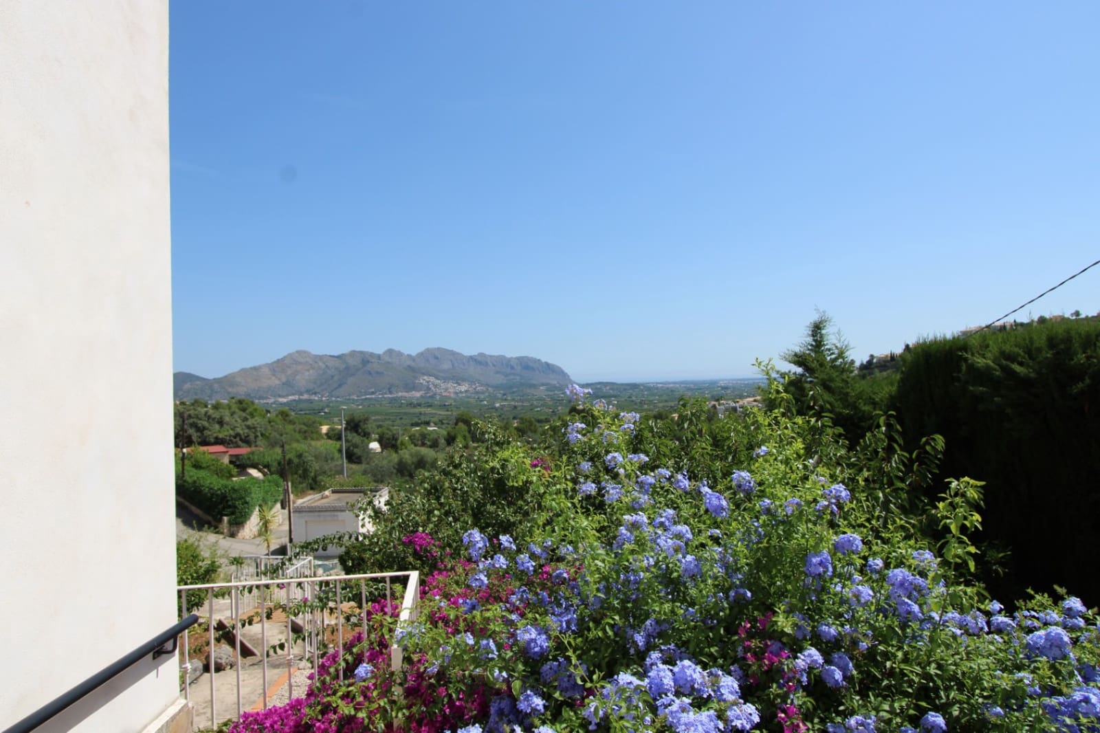 Chalet de 3 habitaciones en Orba en venta con garaje - 259.000 € (Ref: 10014330)