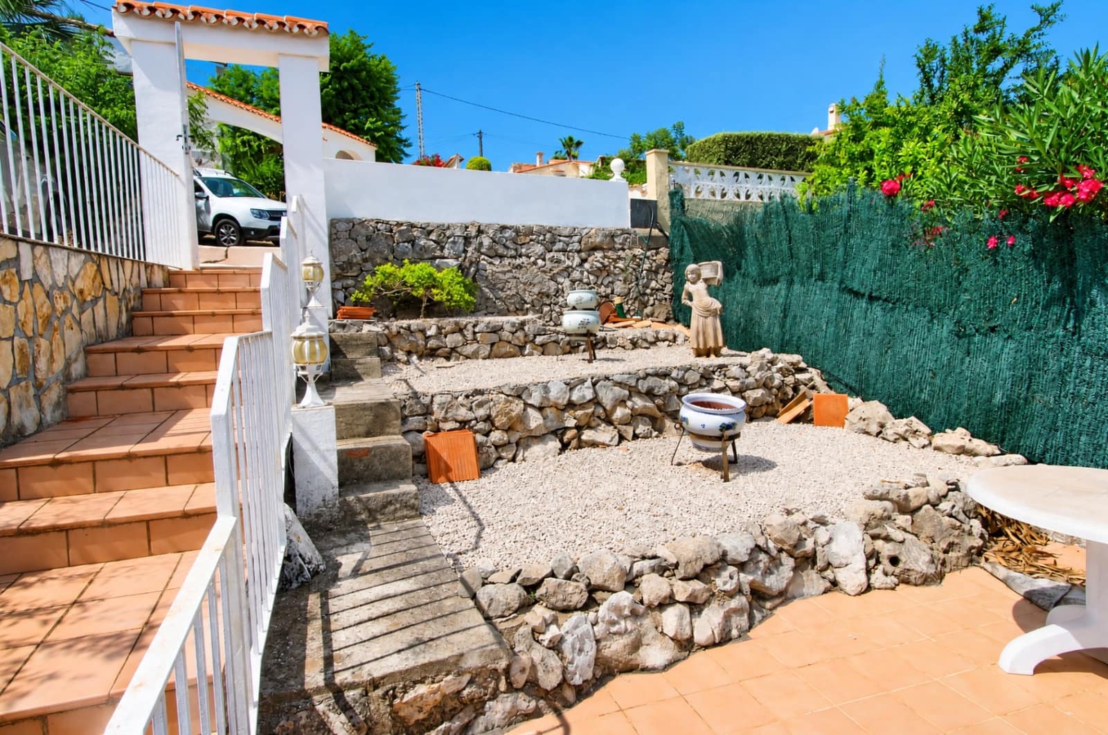 3 bedroom Villa for sale in Orba with garage - € 259,000 (Ref: 10014330)