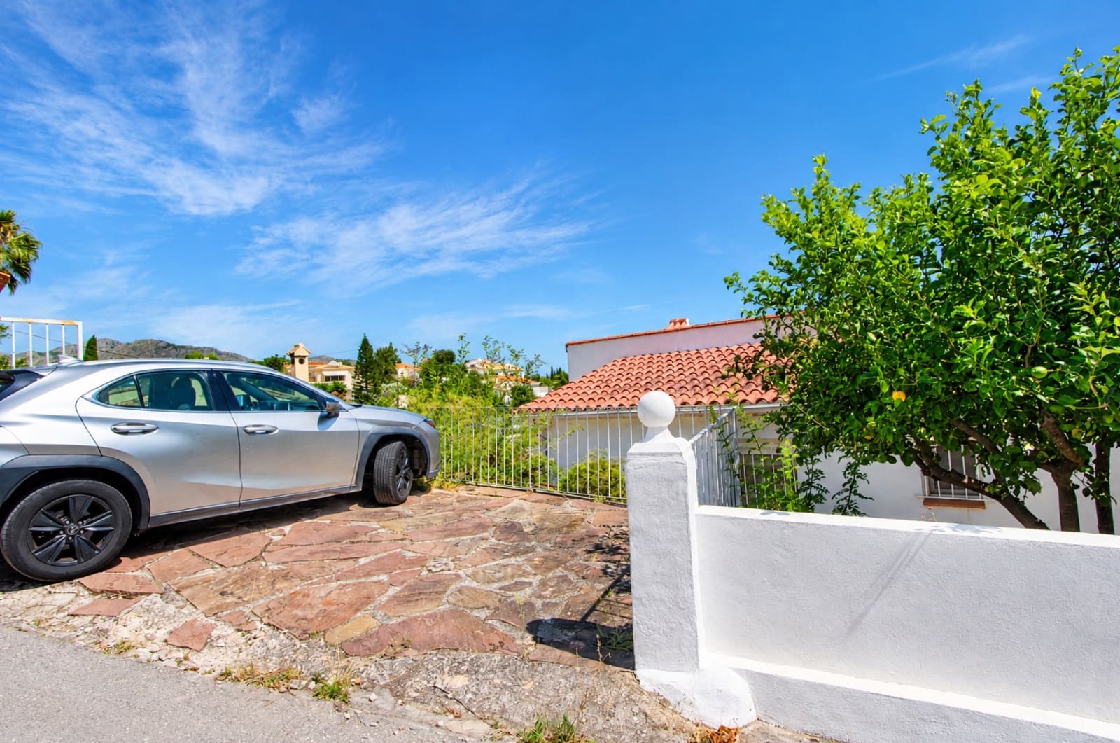 3 bedroom Villa for sale in Orba with garage - € 259,000 (Ref: 10014330)