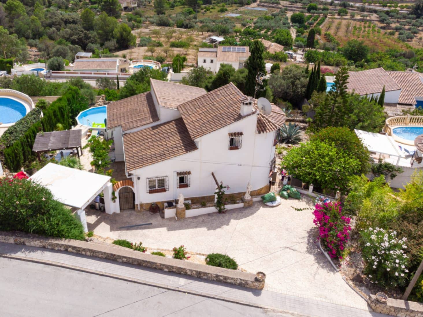 Chalet de 3 habitaciones en Alcalalí / Alcanalí en venta con piscina garaje - 390.000 € (Ref: 10014332)