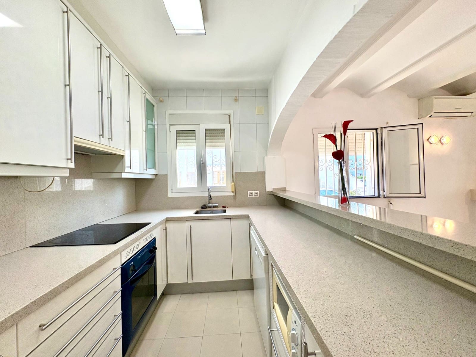 3 slaapkamer Appartement te koop in Denia - € 370.000 (Ref: 10014340)