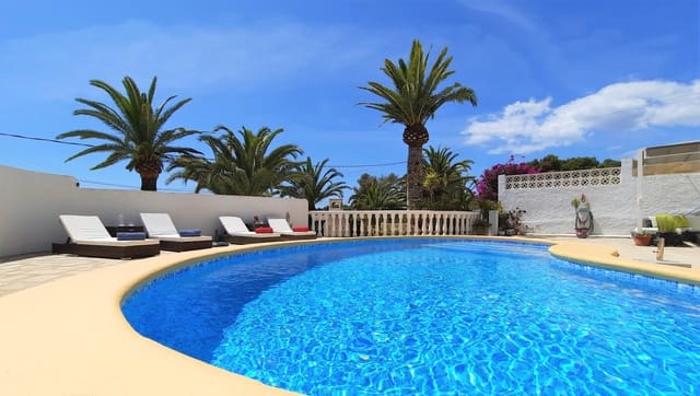 Chalet de 3 habitaciones en Moraira, Teulada-Moraira en venta - 895.000 € (Ref: 10014345)