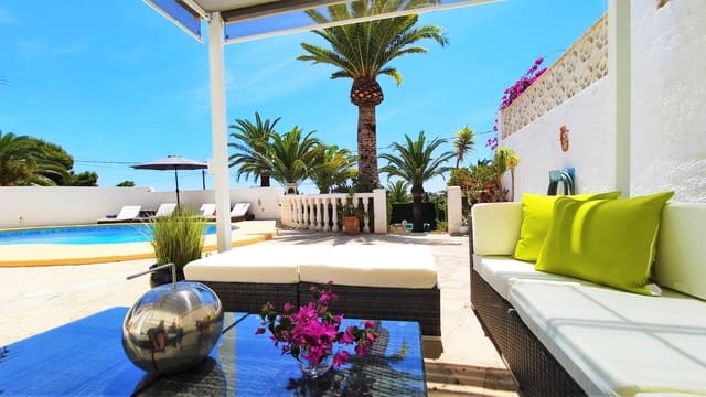 Chalet de 3 habitaciones en Moraira, Teulada-Moraira en venta - 895.000 € (Ref: 10014345)