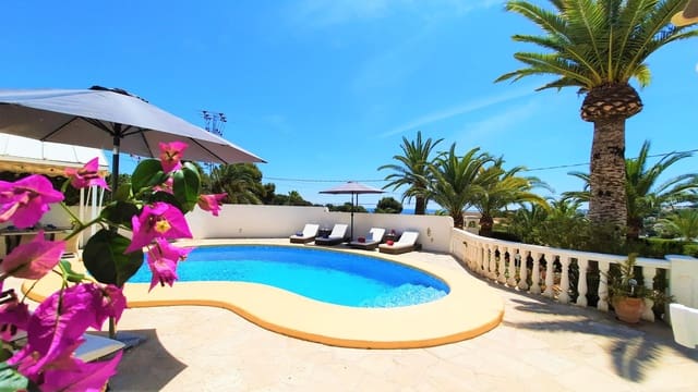 Chalet de 3 habitaciones en Moraira, Teulada-Moraira en venta - 895.000 € (Ref: 10014345)