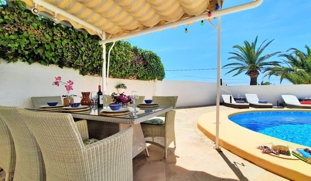 Chalet de 3 habitaciones en Moraira, Teulada-Moraira en venta - 895.000 € (Ref: 10014345)