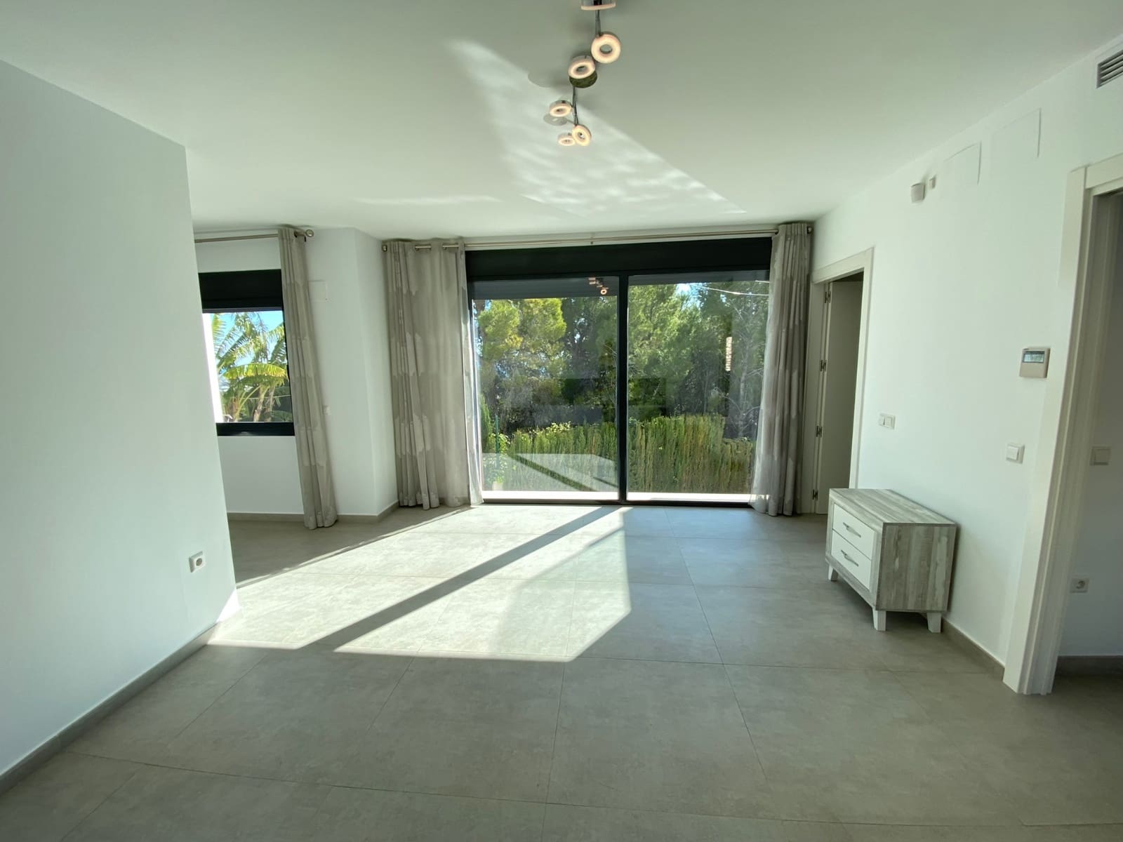 4 soveværelse Villa til salg i Calpe / Calp - € 900.000 (Ref: 10014346)